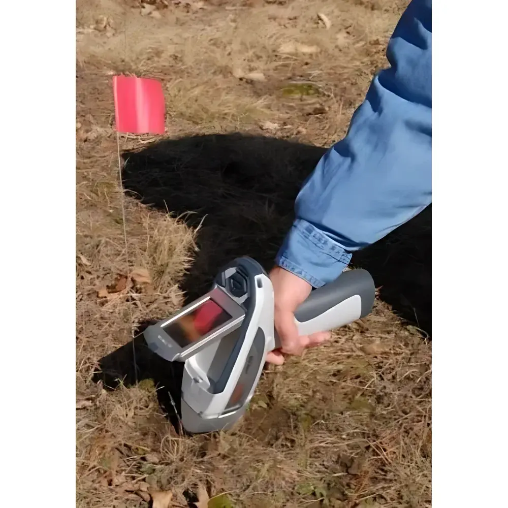 Thermo Scientific Niton XL3t 500 Handheld Energy Dispersive X-Ray Fluorescence (ED-XRF) Spectrometer