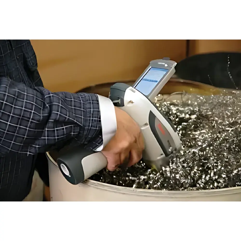 Thermo Scientific Niton XL3t800 Handheld Energy Dispersive X-Ray Fluorescence (EDXRF) Spectrometer