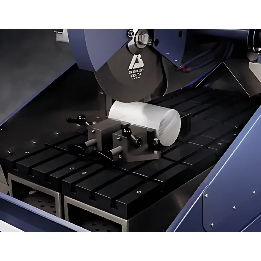 Delta™ Manual Action Cutter by BUEHLER