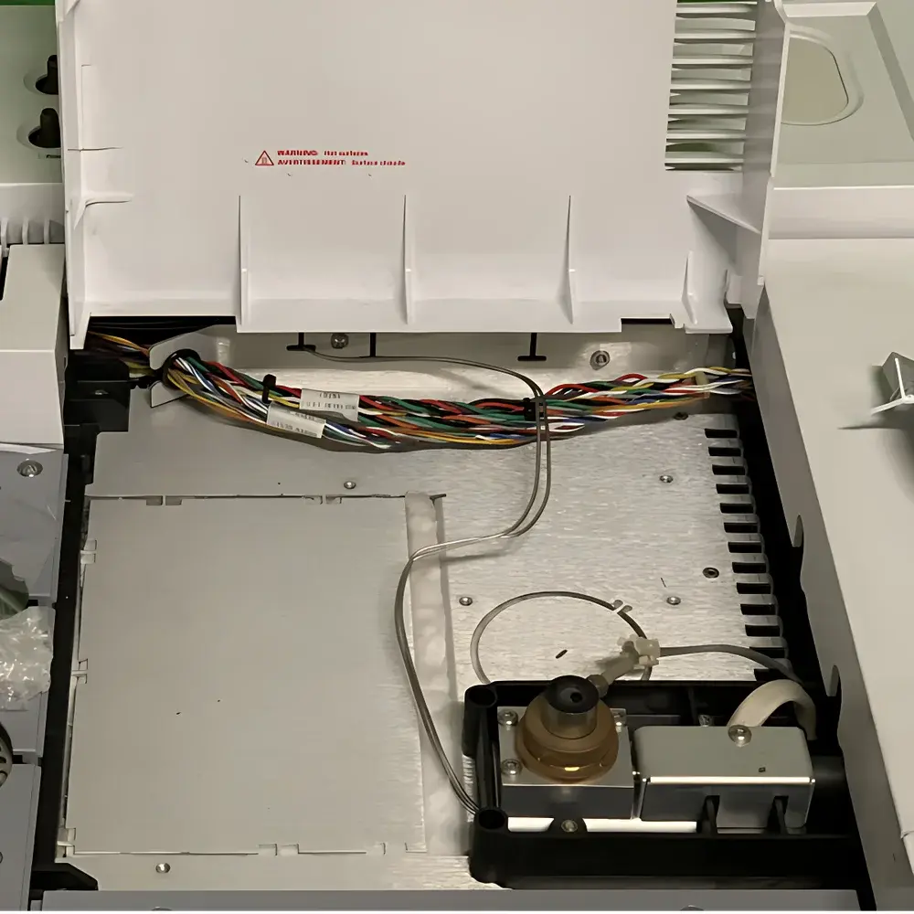 Agilent 6890N Used Gas Chromatograph