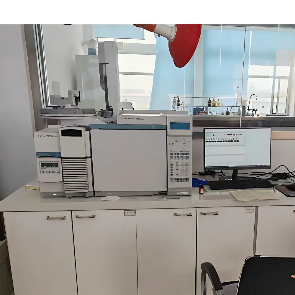 Agilent 6890 Plus Gas Chromatograph with 5973 Mass Selective Detector (Used, Refurbished)