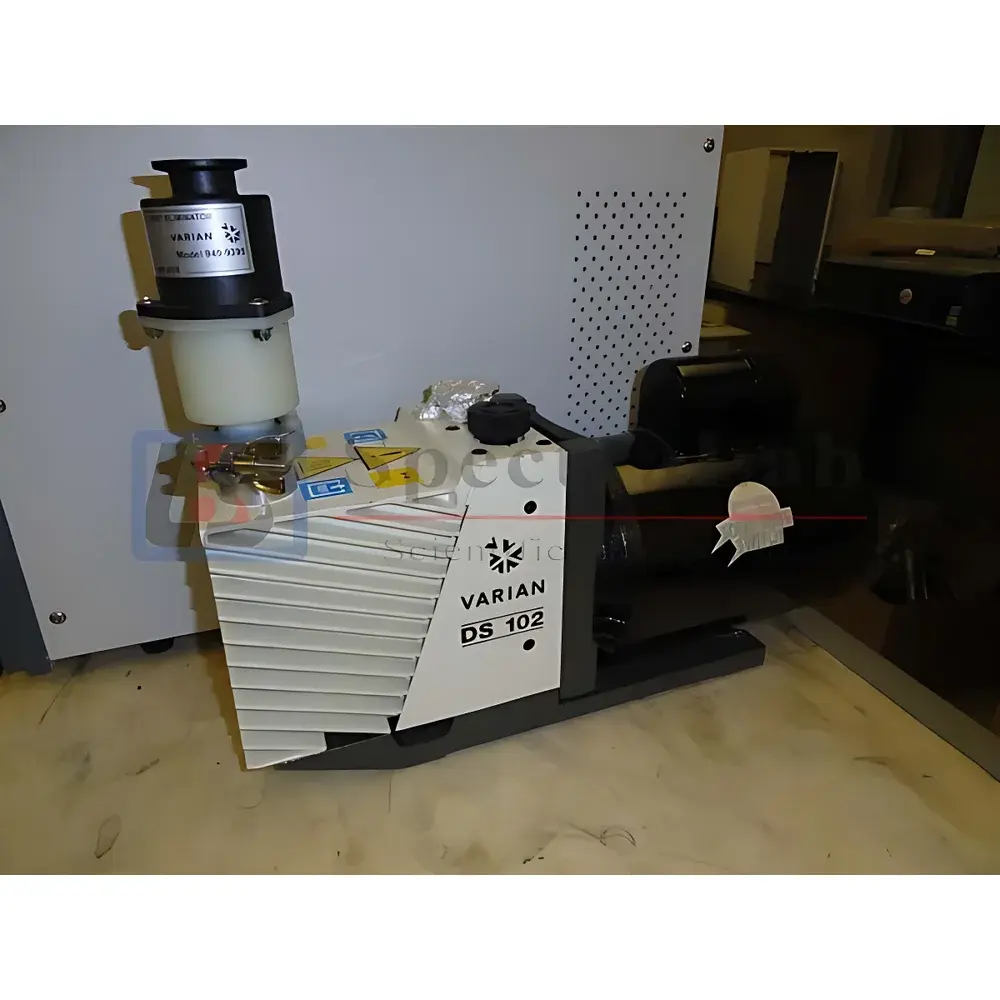 Varian 220-MS GC-MS/MS System with Ion Trap Mass Spectrometer