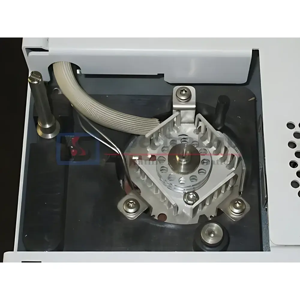 Agilent 6850A Gas Chromatograph with Cold-On-Column (COC) Injector and FID Detector