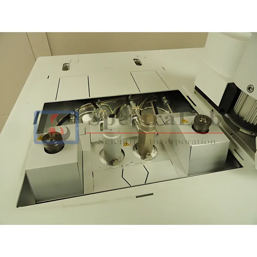 Thermo Fisher TRACE GC Ultra with FID and NPD Detectors and AS2000 Autosampler