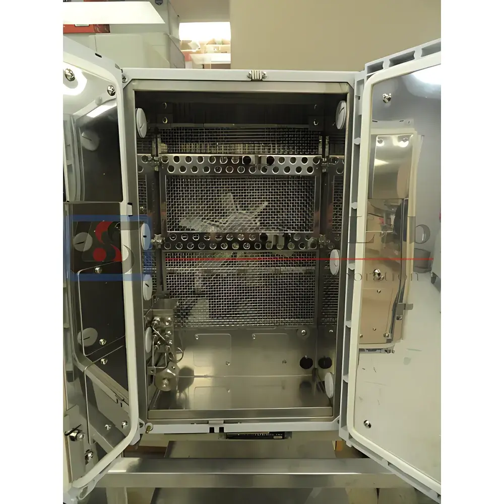 Shimadzu CTO-20AC Prominence HPLC Column Oven with Integrated Mixer and Chiller