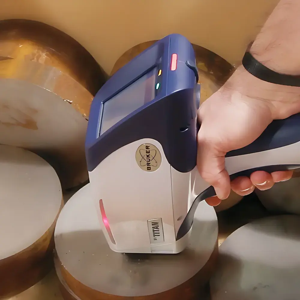Bruker S1 TITAN 300 Handheld Energy Dispersive X-Ray Fluorescence (ED-XRF) Spectrometer