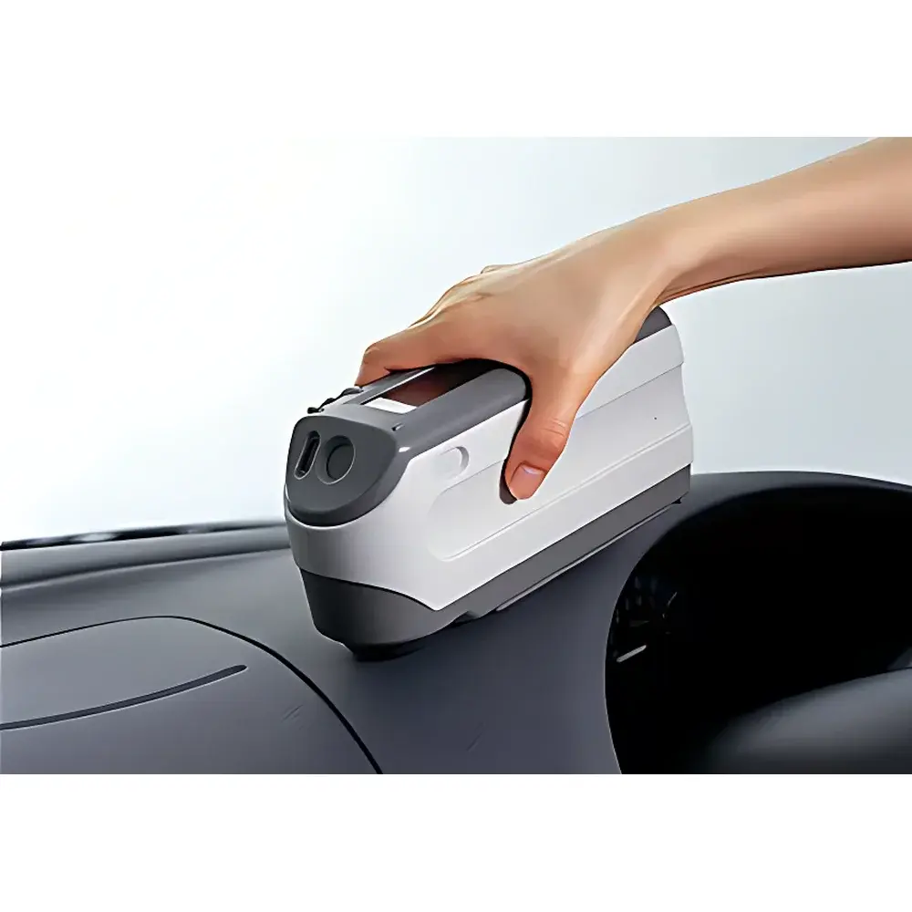 Konica Minolta CM-2500c Portable Spectrophotometer with 45°/0° Optical Geometry