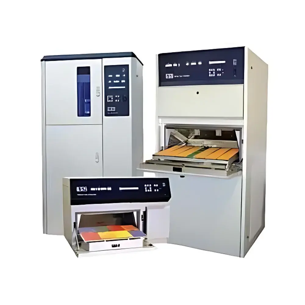 Q-LAB Xe-3 Xenon Arc Weathering Test Chamber