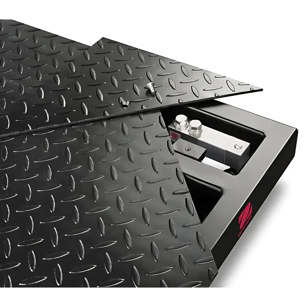 OHAUS Defender™ 2500 i-DF25 Industrial Floor Scale