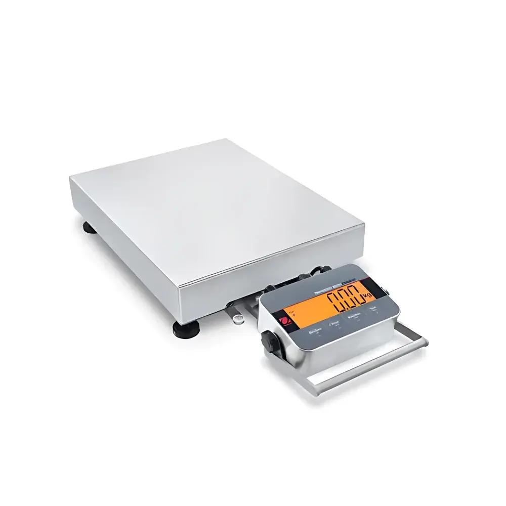 OHAUS Defender 3000 i-D33XW Waterproof Platform Scale