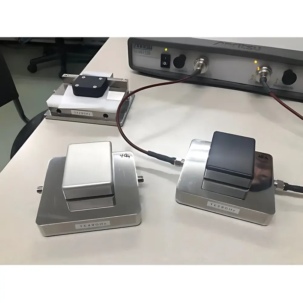 AET TE Cavity Resonator Dielectric Constant Tester