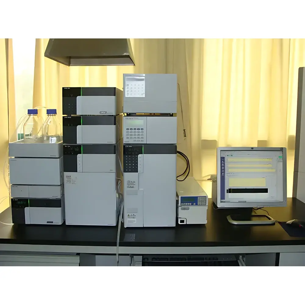 Shimadzu LC-20AT Used High-Performance Liquid Chromatograph