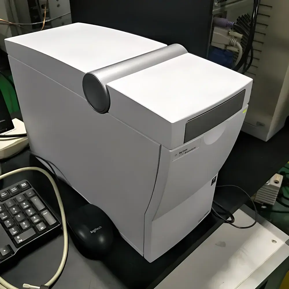 Agilent 2100 Bioanalyzer System