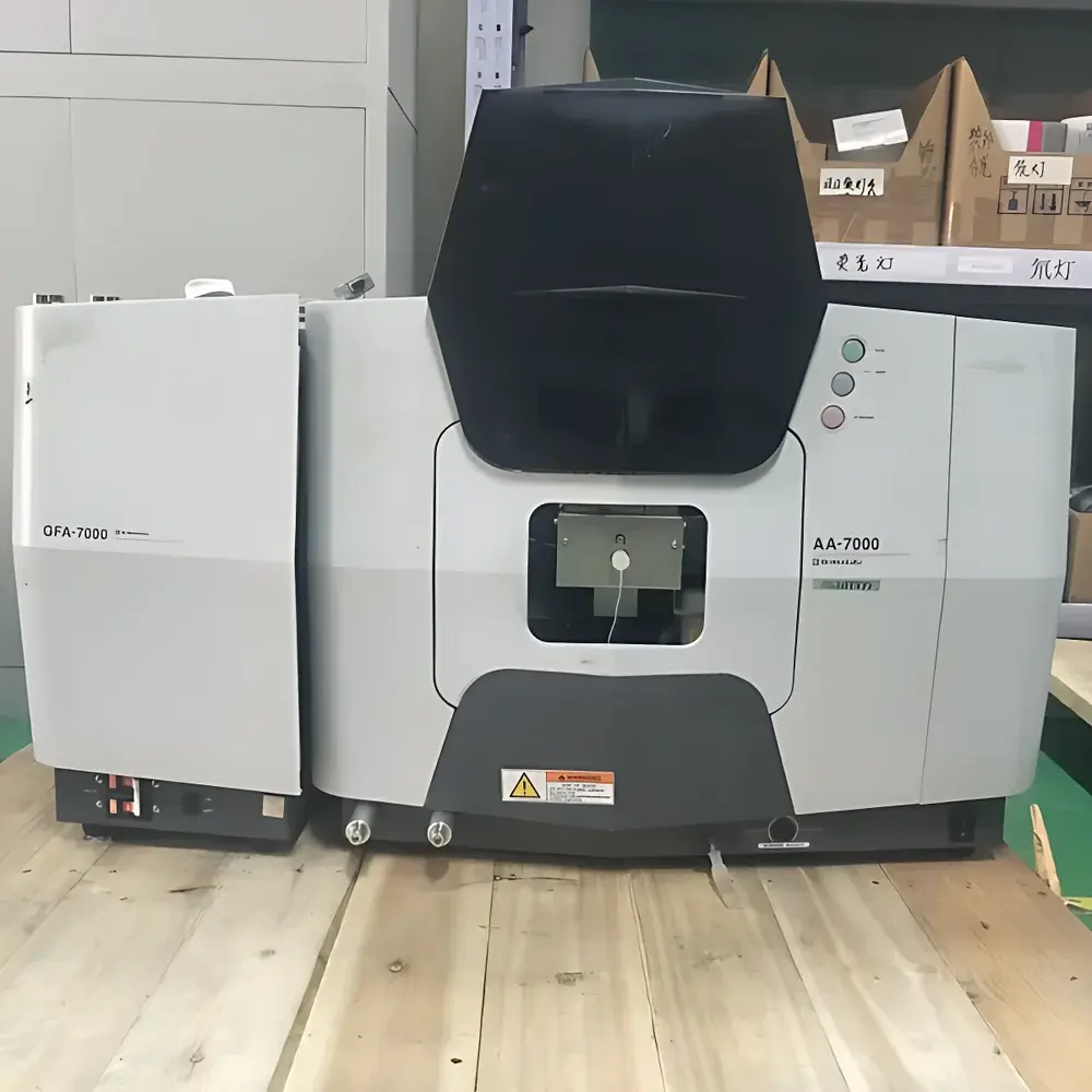 Shimadzu AA-7000 Flame and Graphite Furnace Atomic Absorption Spectrometer