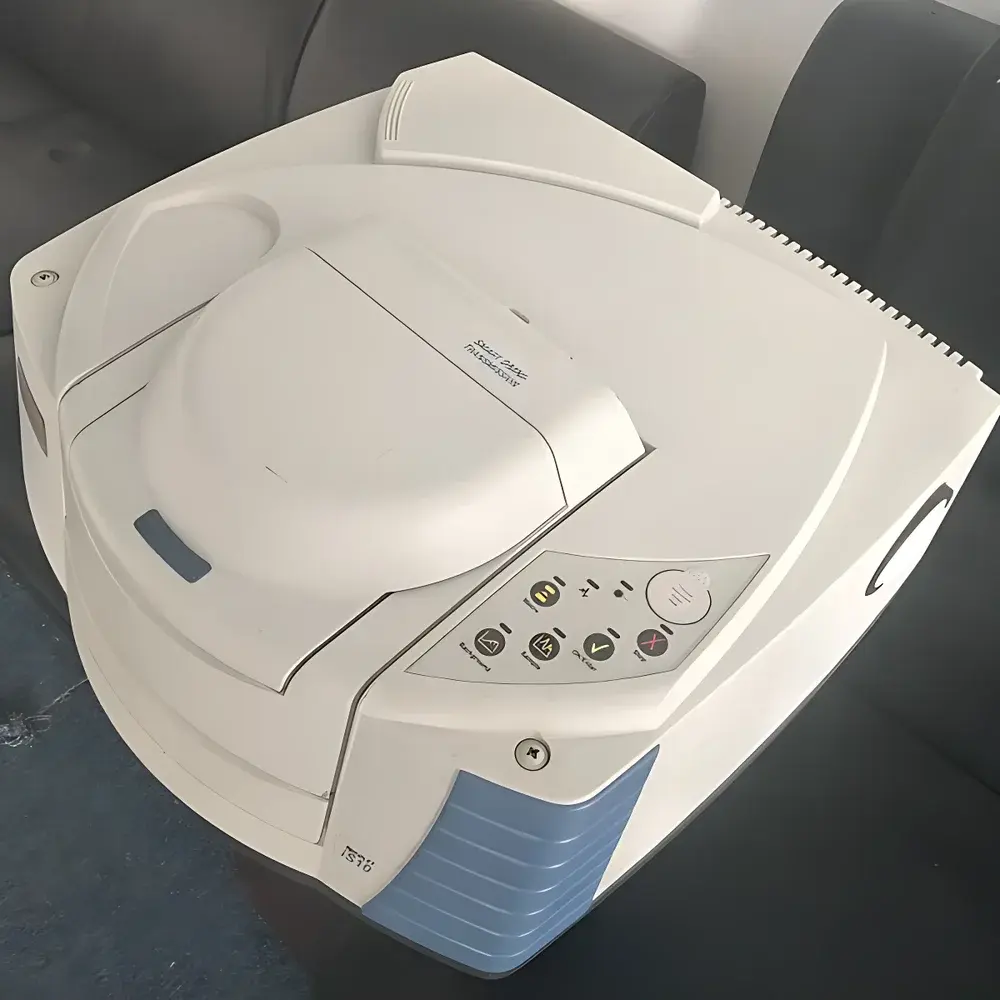 Thermo Fisher Nicolet iS10 Fourier Transform Infrared (FTIR) Spectrometer