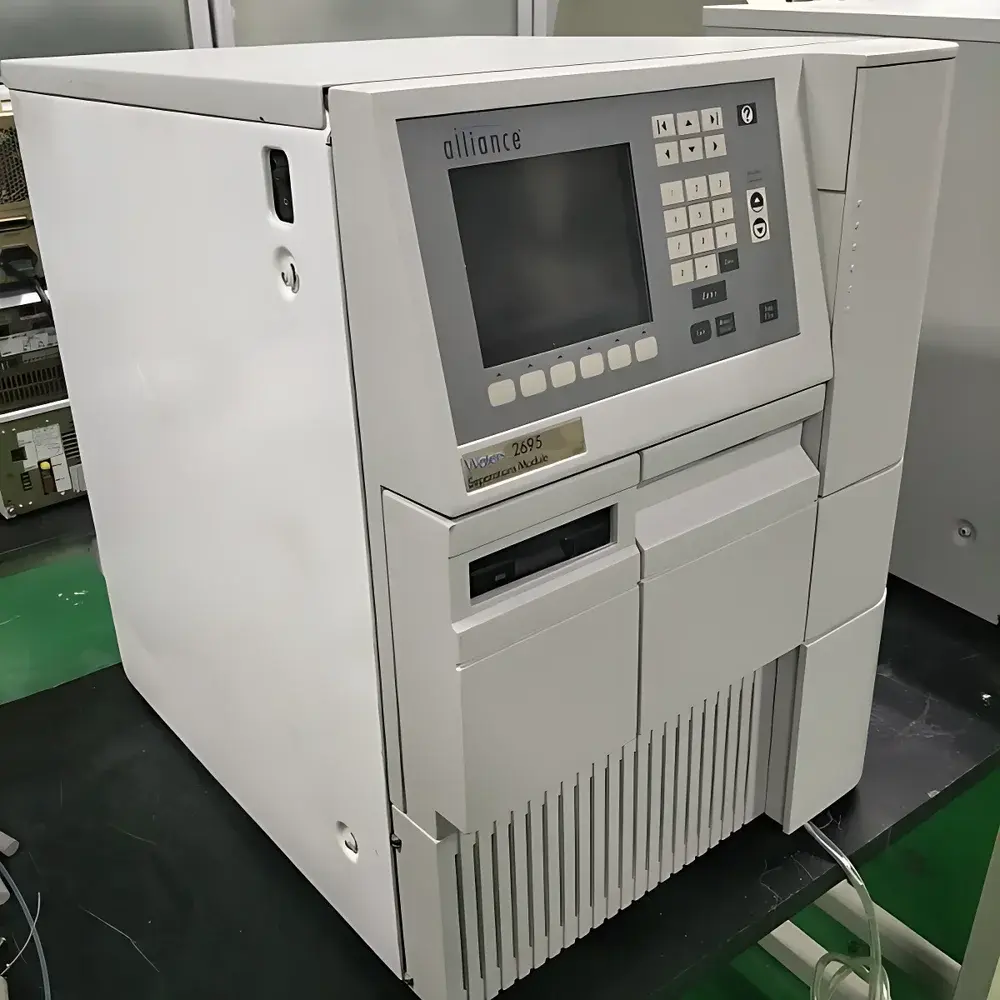 Waters LC-2695 Pre-Owned High-Performance Liquid Chromatograph