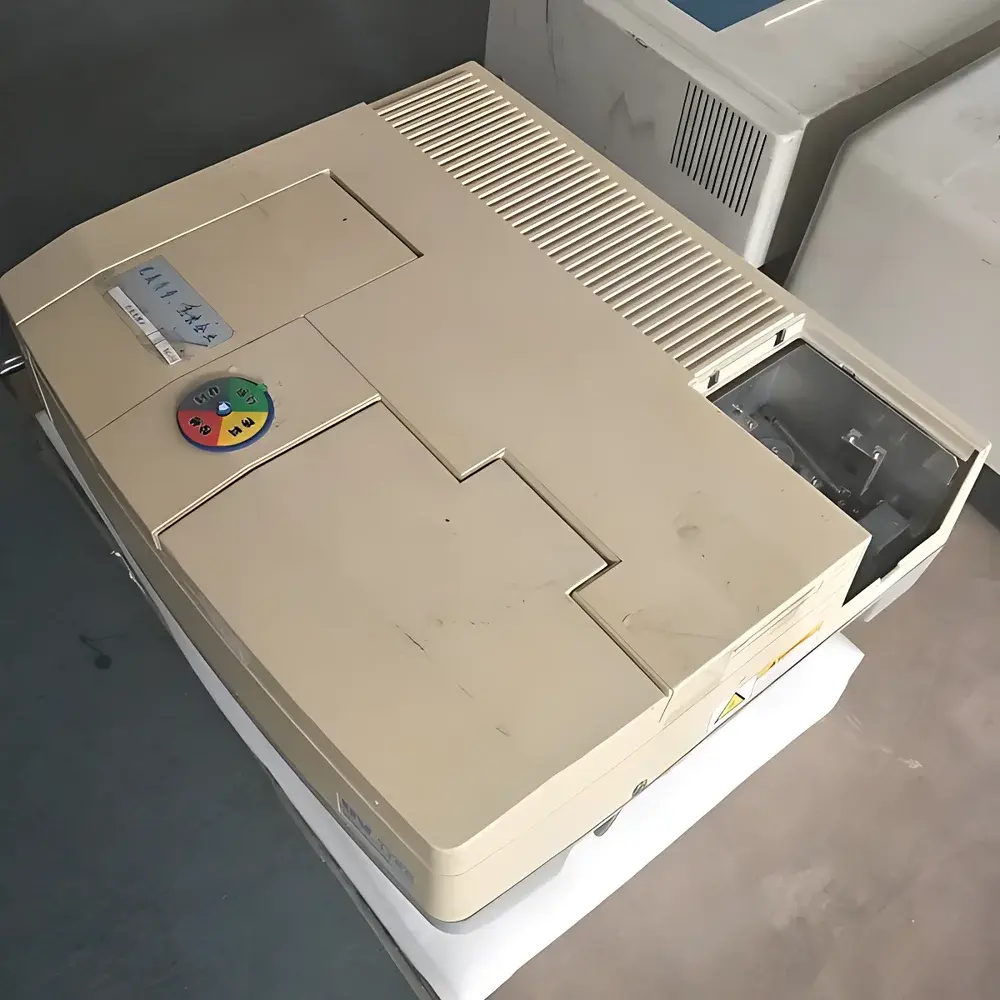 Shimadzu UV-1700 Used Double-Beam Ultraviolet-Visible Spectrophotometer