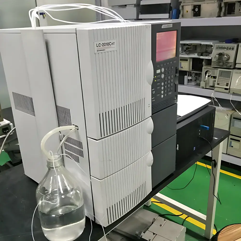 Shimadzu LC-2010CHT Used High-Performance Liquid Chromatograph