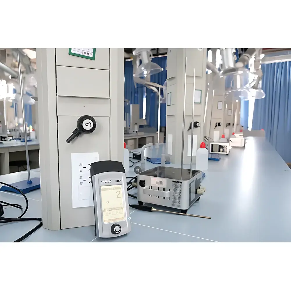 KNF VC900 Vacuum Controller