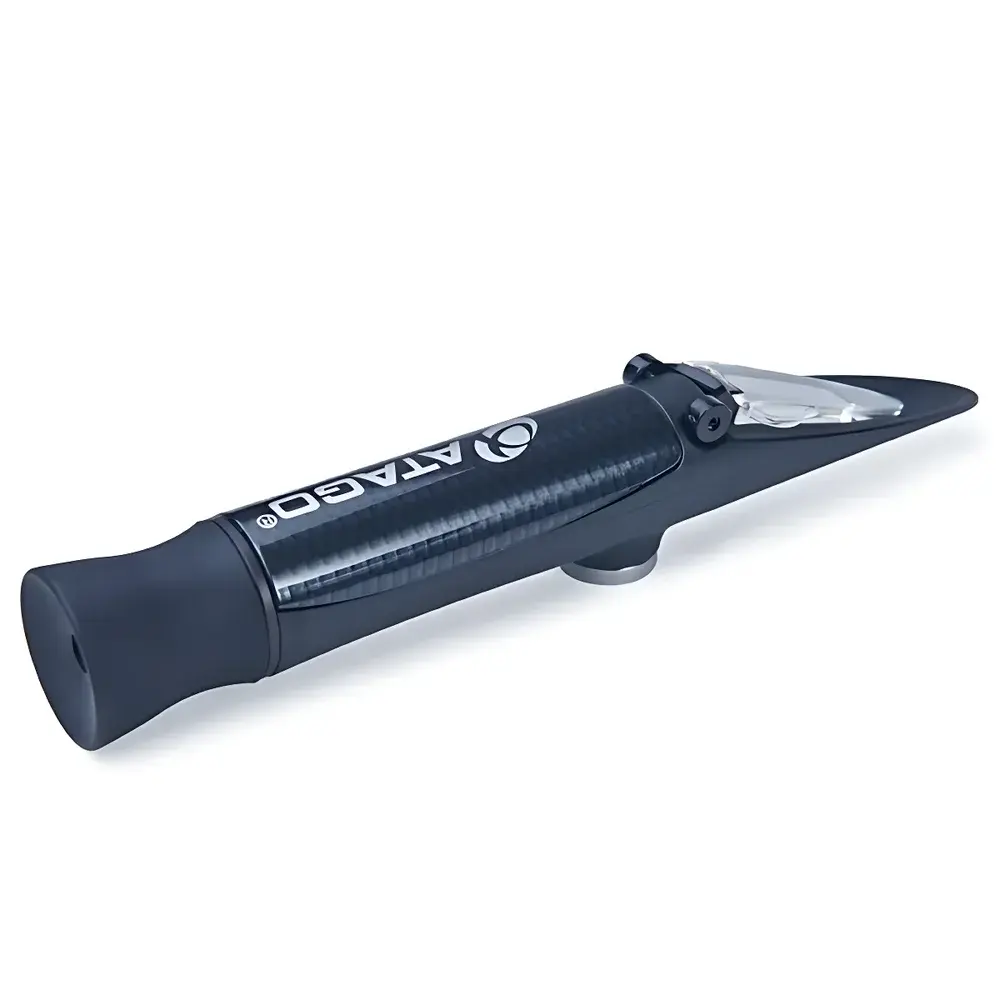 ATAGO MASTER-VET Veterinary Urine Specific Gravity & Serum Protein Refractometer (Dual-Scale, Handheld)