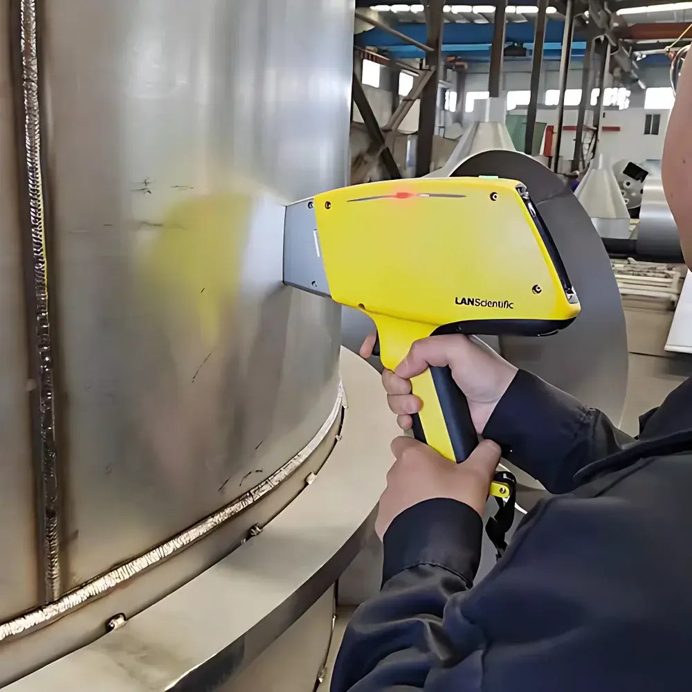 Brookfield LANScientific TrueX 800 Portable Energy Dispersive X-Ray Fluorescence (EDXRF) Spectrometer for Stainless Steel Grade Identification
