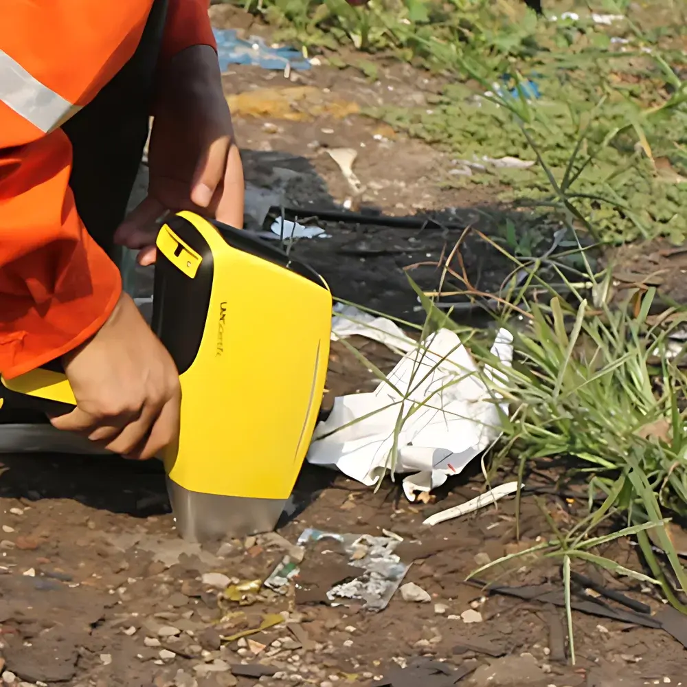 LANScientific TrueX 700 Series Handheld Energy Dispersive X-Ray Fluorescence (EDXRF) Spectrometer for Soil Heavy Metal Analysis