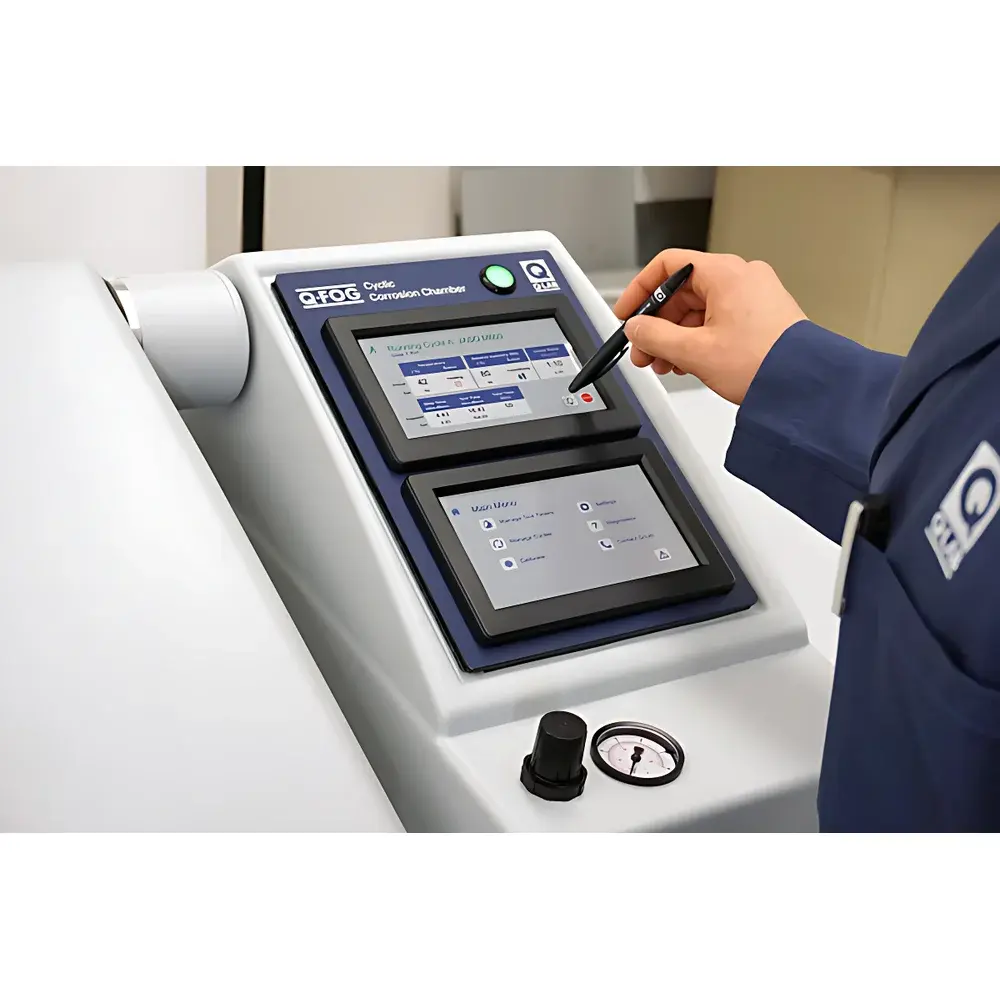 Q-LAB Q-FOG CRH Cyclic Corrosion Test Chamber