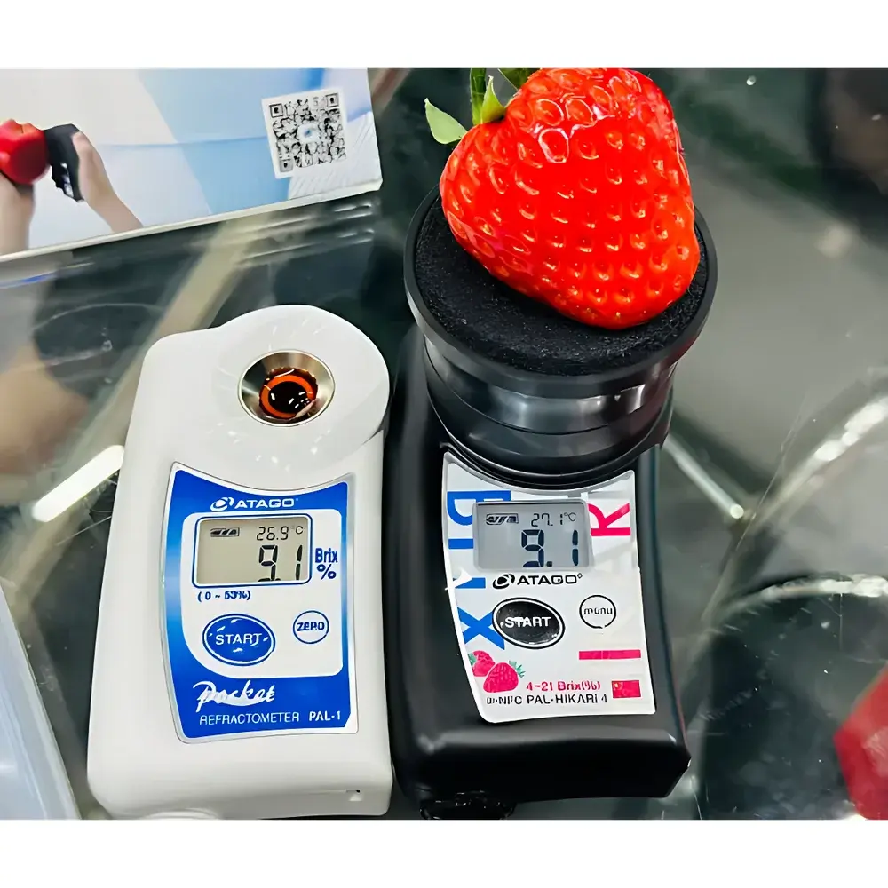 ATAGO PAL-HIKARi 4 Non-Destructive Strawberry Refractometer