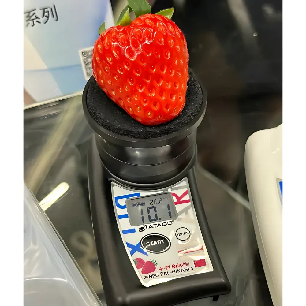 ATAGO PAL-HIKARi 4 Non-Destructive Strawberry Refractometer