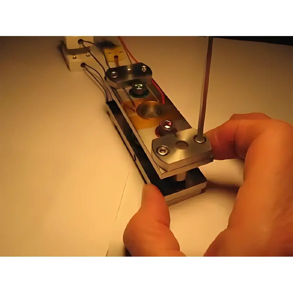 HDAC Diamond Anvil Cell for High-Pressure Optical Microscopy
