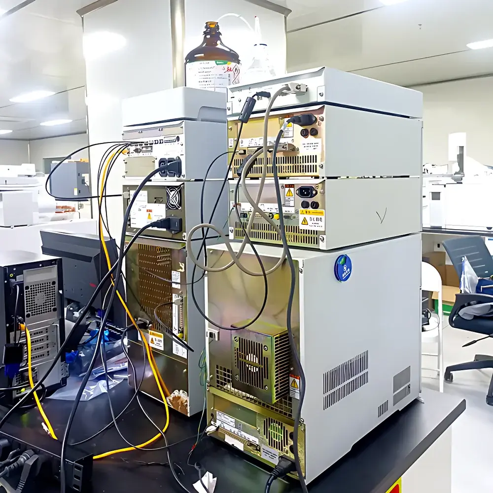 Shimadzu LC-20AD Parallel Dual-Piston HPLC Solvent Delivery Pump