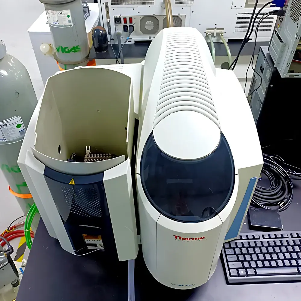 Thermo Scientific iCE 3300 Flame Atomic Absorption Spectrometer