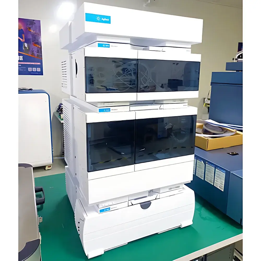 Agilent 1260 Infinity II Analytical Liquid Chromatograph