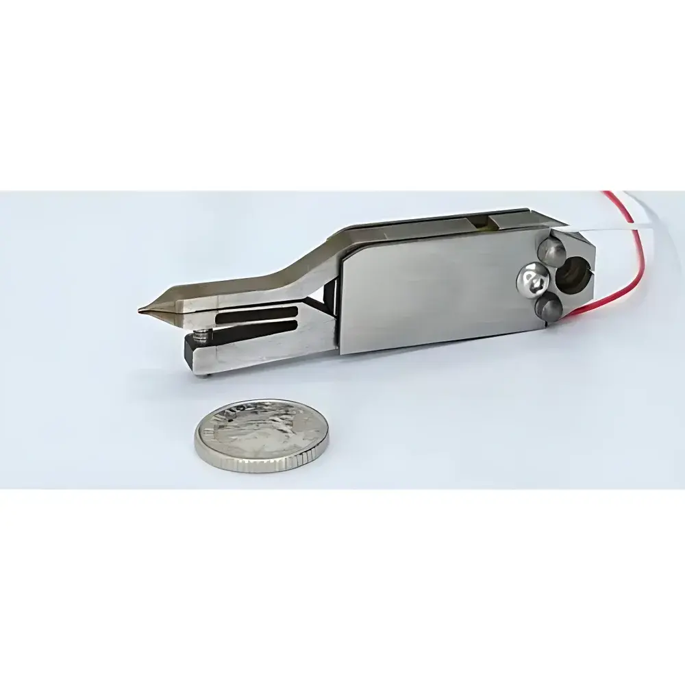 GriPhi High-Precision Micro Electromechanical Gripper