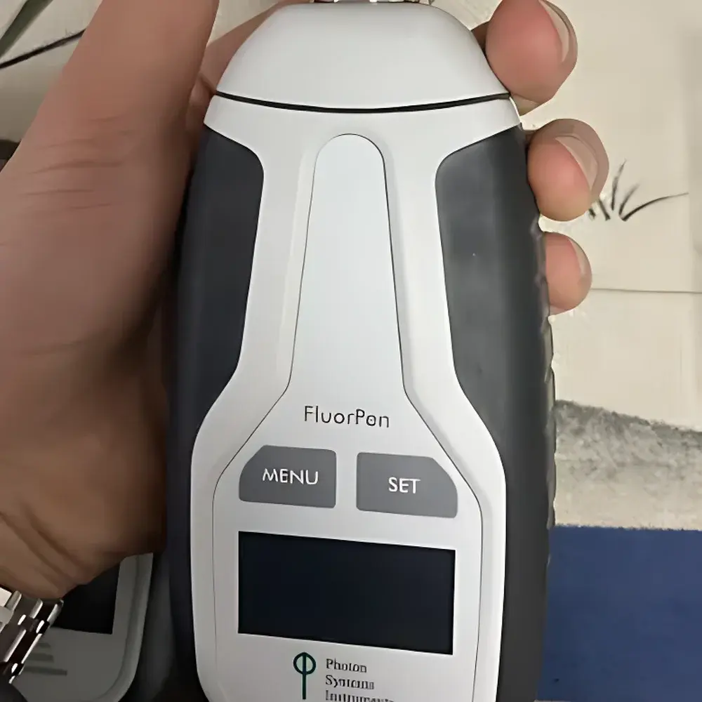 PSI FluorPen FP110 Portable Chlorophyll Fluorescence Analyzer