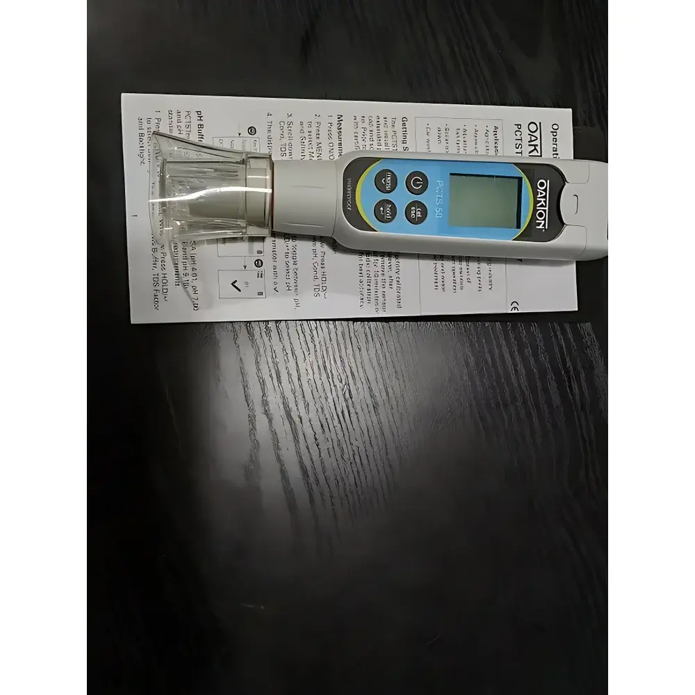 Oakton PCTSTestr 50 Waterproof Pocket pH/Conductivity/TDS/Salinity/Temperature Tester