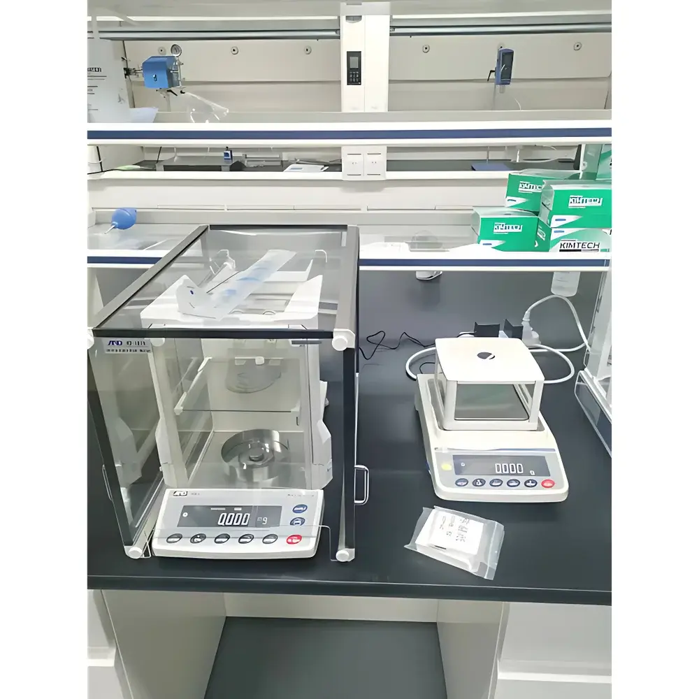 AND BM-5 Advanced Microbalance with 0.001 mg Readability