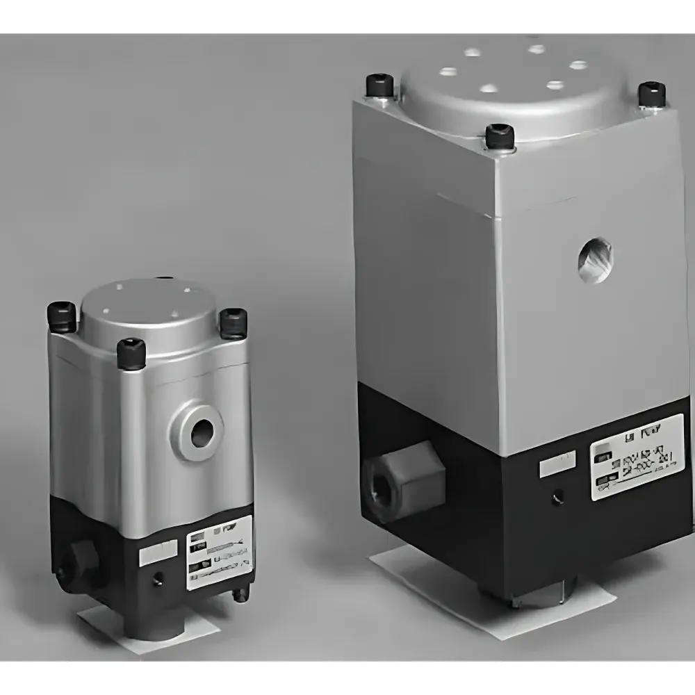 Yukizaki SR Pneumatic-to-Hydraulic Booster Pump HU2-2S-10012-A2