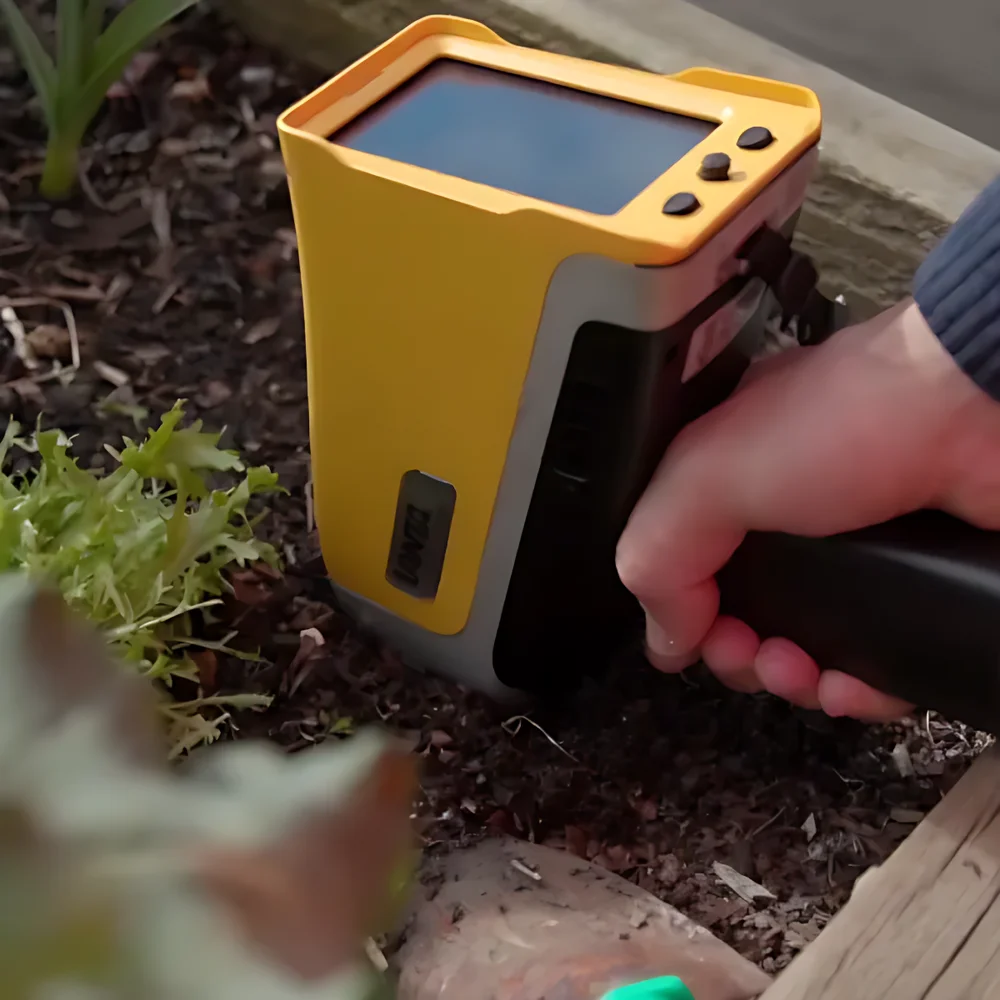 EVDENT Vanta Series Portable X-Ray Fluorescence (XRF) Spectrometer for Soil Heavy Metal Screening and Lateritic Nickel Ore Exploration